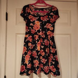 Mascara black and pink floral stretchy mini dress L Juniors